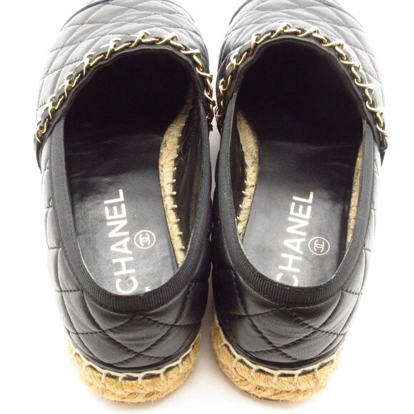 Authentic CHANEL Black Lambskin Women's Shoes Gold hardware br829-112025 - Picture 7 of 11